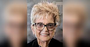 Obituary for Evelyn Lee (Bullen) Moore