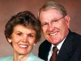 New visitors center directors