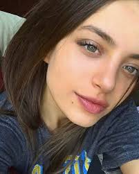 Si quhet aktoria? Ju kujtohet😍♥?