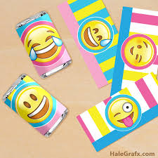 Print your own professionally designed candy bar. Free Printable Emoji Mini Candy Bar Wrappers