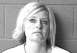 B1,11,12 8-29-06 women outdoors