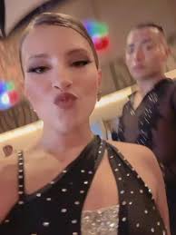 Una noche mágica 🥂 al lado de personas increíbles que tengo en mi vida! 🤍  Sin duda un cumpleaños inolvidable 🫶🏻 #birthday #night #friends