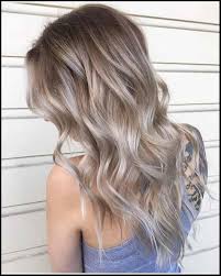 10 Ash Blonde Frisuren Fur Alle Hauttone Frisuren 2018 2019 Einfache Frisuren Cool Blonde Hair Cool Blonde Hair Colour Ash Blonde Hair Colour