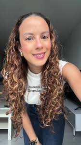 Ginatricot Flower Earrings