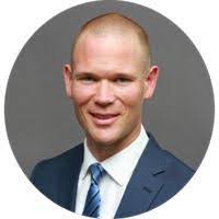 Lee Jacobs's Instagram, Twitter & Facebook