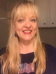 Michelle Ackley's Instagram, Twitter & Facebook