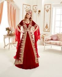 Cicek Hint Aplik Kadife Kirmizi Bindalli Dunyanin Heryerinden Bindalli Ve Gelinlik Siparisi Verebilirsiniz Whatsapp 90 5 Moda Stilleri The Dress Elbise Dugun