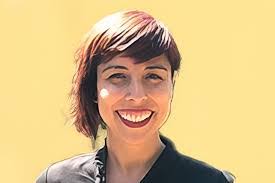 Linda Alves's Instagram, Twitter & Facebook