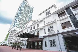 This ferry terminal is an official seaport as well as international entry point in southern malaysia. Stulang Laut Ultimate Guide On How To Go What To Eat Where To Stay