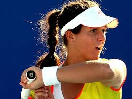 Laura Robson meets her teen match