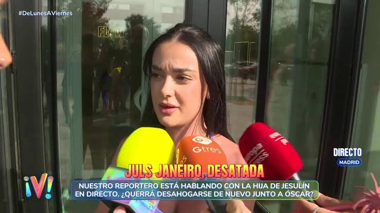 ¡De lunes a viernes!: Juls Janeiro, en directo: continúa su guerra contra  Belén Esteban con un nuevo bombazo Video | Mediaset Infinity