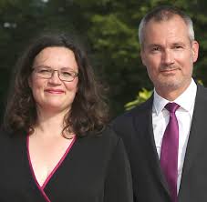 Nahles gilt als vertraute von bundeskanzler olaf scholz (spd). Andrea Nahles Die Ehe Der Arbeitsministerin Ist Zerbrochen Welt