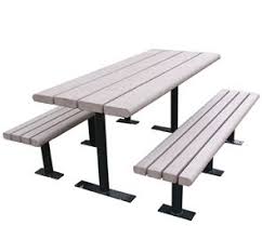 Outdoor Picnic Table With Separate Bench Seats Picnic Table Plastic Picnic Tables Outdoor Picnic Tables