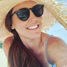 I had a dull Friday evening getting half cheese/half pepperoni pizza. I'm  guessing I was more likely the 1,000th or even another cycle through. I  usually buy bananas but didn't need any.