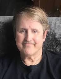 Mike Darst's Instagram, Twitter & Facebook