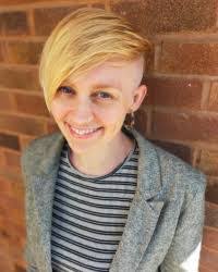 Melanie George's Instagram, Twitter & Facebook