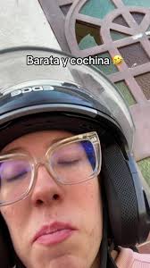 🤣🤣🤣 Me dio mucha risa, un gordo que podría ser fácil cuatro o cinco...