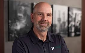 Paul Knoll's Instagram, Twitter & Facebook