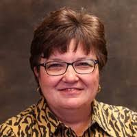 Linda Braden's Instagram, Twitter & Facebook