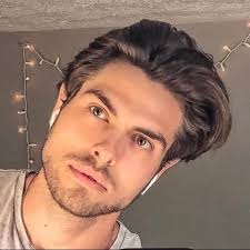 Notez le youtubeur américain Brandon Walsh : r/VindictaRateCelebs