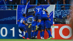 رسميا نجم الهلال الأفضل في ذهاب نهائي دوري أبطال آسيا سعودي 360 اختار الاتحاد الآسيوي لكرة القدم رسميا منذ قليل Basketball Court Sports Jersey Captain