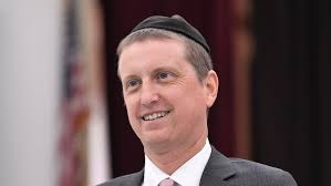 And the 2015 Jewish Educator Award Goes to...Rabbi Levi Solomon of Emek  Hebrew Academy