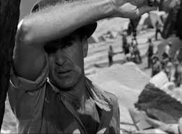 Iconomy of the derivative image: Effacing the visual currency in Société  Réaliste's 'The Fountainhead'