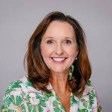 Ashley Vann's Instagram, Twitter & Facebook