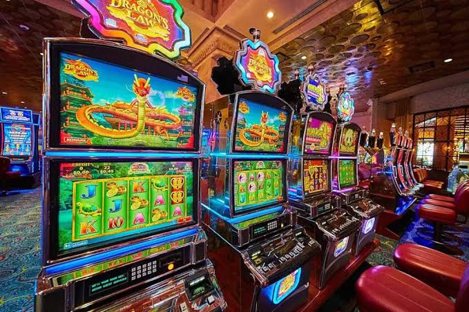 Timing Your Spin: Best Time of Month to Play Slot Machines