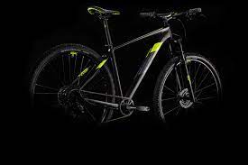 cube analog black n flashyellow 2020