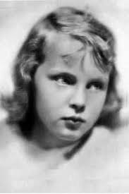 Ellen Widmann : sa biographie, filmographie, et quelques photos