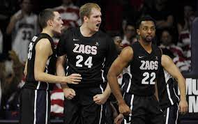 The Gonzaga Bulldogs Didn T Go Anywhere After Losing Their First Game Of The Season To Arizona Descript Gonzaga Basketball College Basketball Basketball Girls