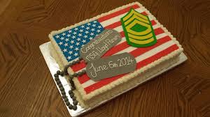 First find the camouflage pattern you like and transfer it on a sheet of wax paper. Promotion Cake For Us Army Msg Becky S Cake Decorating Facebook