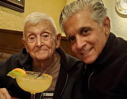 Video: Bobby Bakes No Knead-e Bread