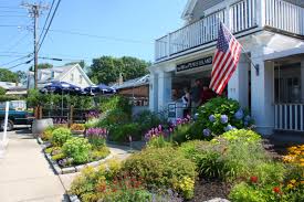 Check spelling or type a new query. Guide To Peaks Island Maine Eat Stay Play New England Today