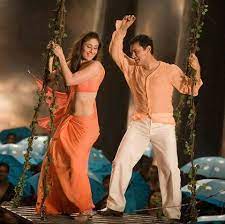 Aamir Khan And Kareena Kapoor In Movie 3 Idiots Kareena Kapoor Khan Bollywood Actress Hot Kareena Kapoor