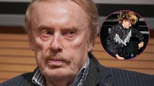 Tak dziś wygląda nieślubny syn Daniela Olbrychskiego. Viktor to skóra  zdjęta z ojca