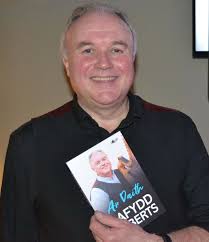 Dafydd Roberts: Biography and Bibliography