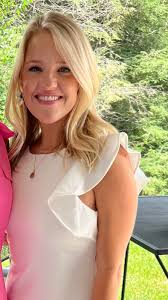 Diane Perryman's Instagram, Twitter & Facebook