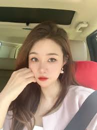 I am a single woman, if you are a sincere person, you can send me a private  message