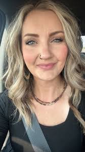 Katy Dahl's Instagram, Twitter & Facebook