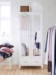 Hej Mockelby Lisabo Falkhojden Das Sind Die Ikea Neuheiten Im April Journelles Kleiderschrank Weiss Spiegelglas Ikea Neuheiten