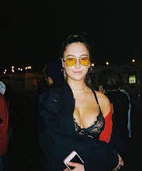  25 Top Photos Of Elsie Hewitt Irama Gallery