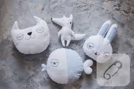 kumas oyuncaklari seviyoruz hem de cok little pillows as a toy 3 oyuncak yastik yastiklar