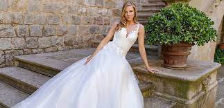 .brautkleider, hochzeitskleider in nürnberg und den regionen fürth, erlangen, bayreuth, bamberg, hof, coburg, ansbach, schwabach, regensburg, ingolstadt, amberg, oberpfalz, crailsheim. Brautmode Am Brombachsee