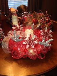 Christmas Centerpiece I Use A Straw Round Wreath And Floral Pins T Christmas Centerpieces Christmas Table Centerpieces Christmas Table Decorations Centerpiece