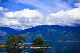 Harga tiket masuk bukit sanjaya. Lokasi Dan Data Tarik Wisata Danau Singkarak Dengan Spot Foto Hits