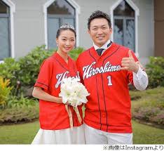 See full list on ja.wikipedia.org ç• å±±æ„›ç†ã¨çµå©šã—ãŸéˆ´æœ¨èª ä¹Ÿ æ±äº¬ã«ãƒžãƒ³ã‚·ãƒ§ãƒ³è³¼å…¥ ã®å™‚ã‚'å¦å®š ãƒ©ã‚¤ãƒ–ãƒ‰ã‚¢ãƒ‹ãƒ¥ãƒ¼ã‚¹
