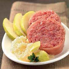 Lenticchie e zampone 20 g di olio extravergine di oliva 50 g di cipolla in quarti 30 g di gambo di sedano a pezzi (2 cm) Sei Ricette Veloci Per Preparare Lo Zampone Igp A Capodanno