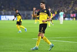Learn all about the career and achievements of achraf hakimi at scores24.live! Cl Wahnsinn In Dortmund Hakimi Fuhrt Den Bvb Zum 3 2 Erfolg Gegen Inter Mailand Bvbwld De